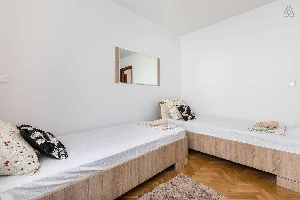 Deluxe Apartment Manuela With Balcony Top Center Split Exteriör bild